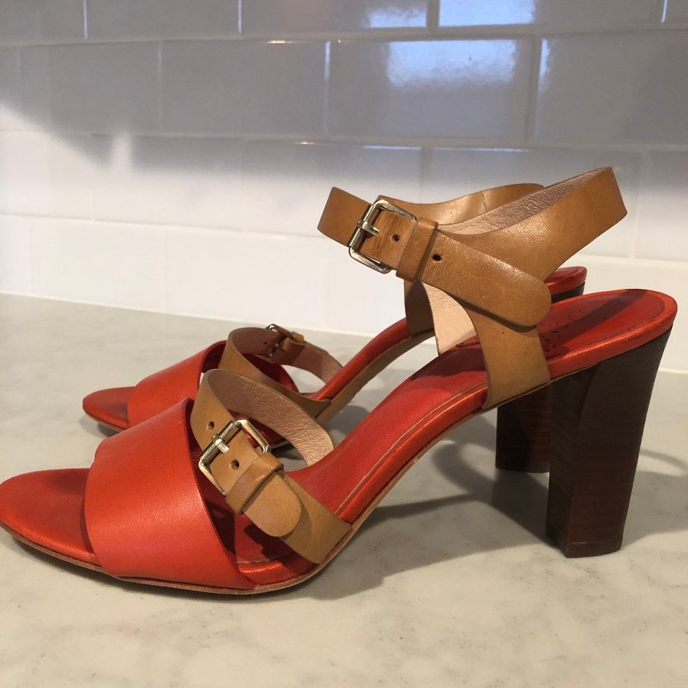 JOHNSTON & MURPHY BUCKLE ANKLE STRAP HEEL 9M